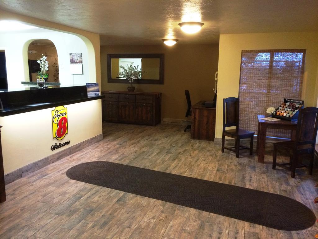 Super 8 By Wyndham Idaho Falls Exterior foto