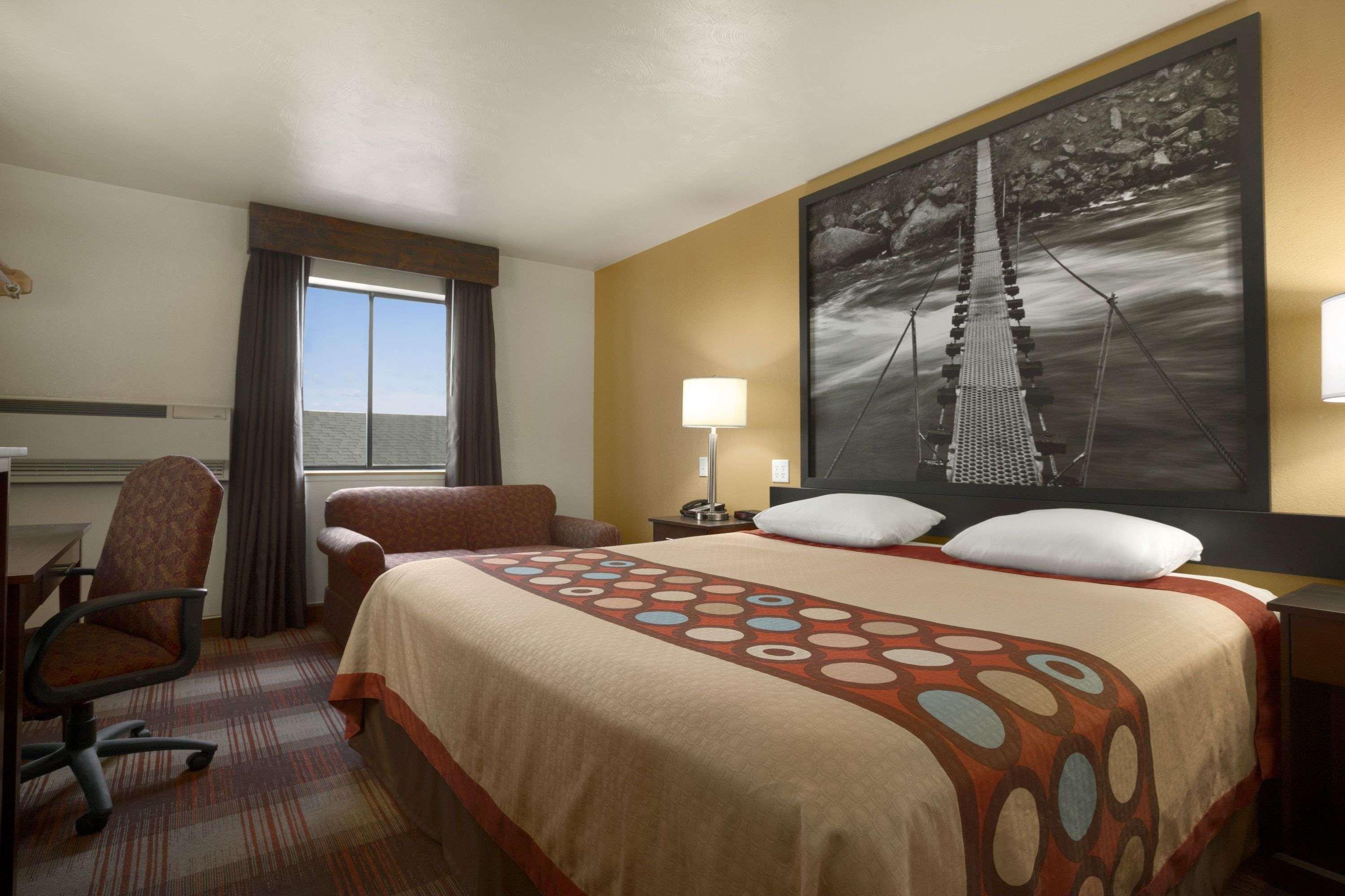 Super 8 By Wyndham Idaho Falls Exterior foto